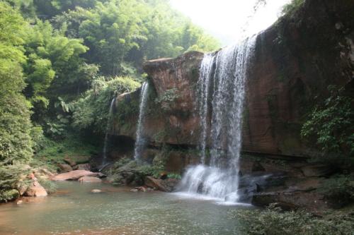 萬(wàn)水千山總是情