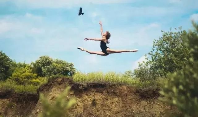 凌空躍 grand jete