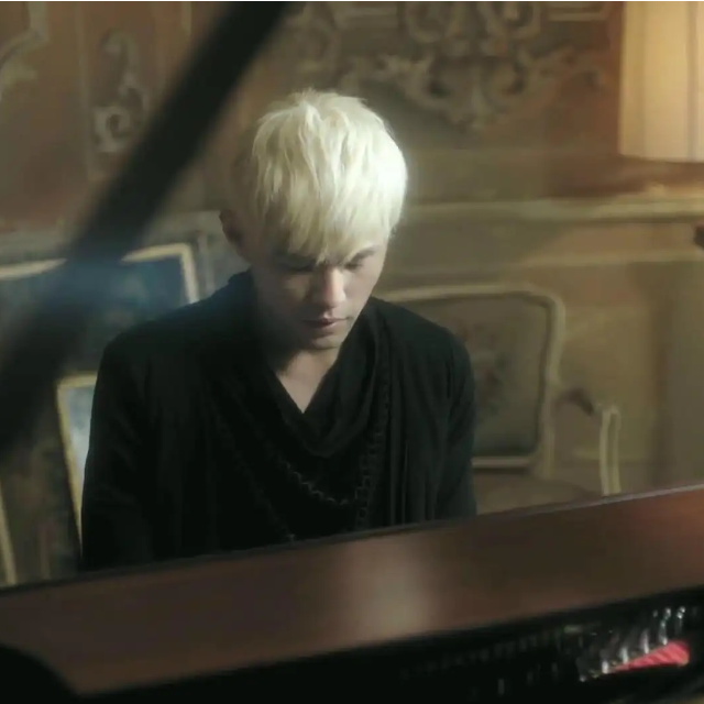 明明就（鋼琴獨奏）