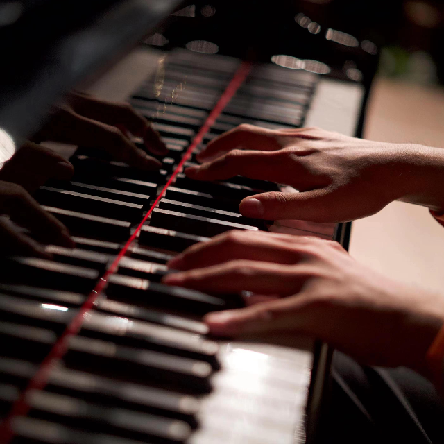 【Animenz】致兩千年后...或是...兩萬年后的你-進擊的巨人完結篇ED主題曲【爆燃鋼琴獨奏]